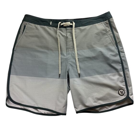 Vuori Cruise Board Shorts - Smoke Wave Stripe - Size 34 - Picture 1 of 10